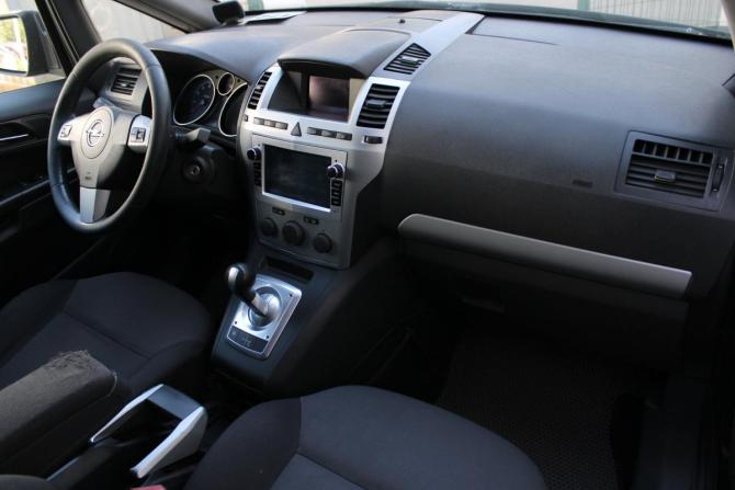 Opel Zafira B Рестайлинг с пробегом 2010 года, цена 442 000 рублей, 291376 км, минивэн, Автокод Объявления
