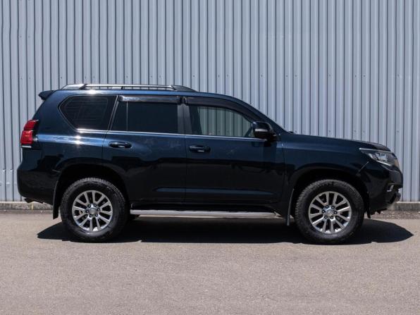 Toyota Land Cruiser Prado 150 Series Рестайлинг 2 с пробегом 2019 года, цена 5 175 000 рублей, 78328 км, внедорожник, Автокод Объявления
