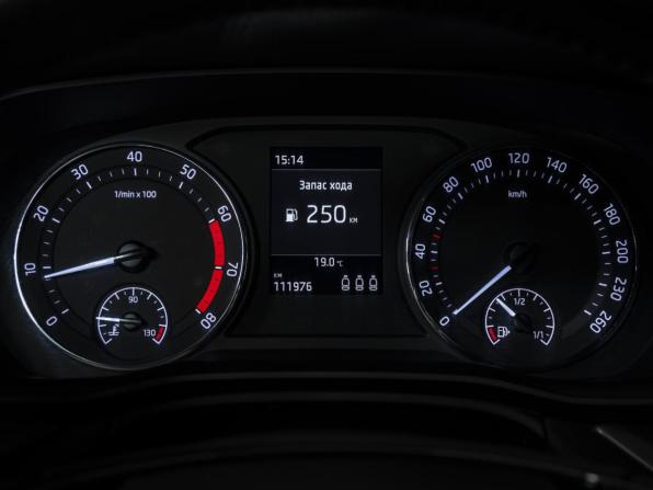 Skoda Octavia IV (A8) с пробегом 2021 года, цена 1 998 000 рублей, 111975 км, лифтбек, Автокод Объявления