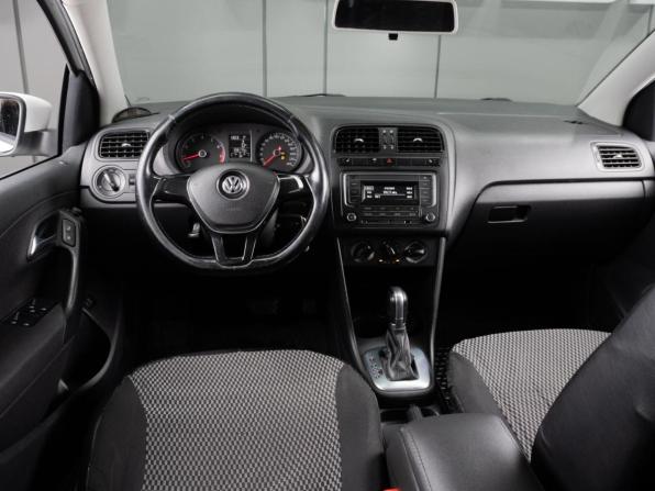 Volkswagen Polo V Рестайлинг с пробегом 2017 года, цена 1 170 000 рублей, 256173 км, седан, Автокод Объявления