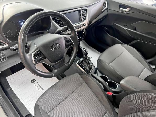 Hyundai Solaris II с пробегом 2017 года, цена 1 450 000 рублей, 48470 км, седан, Автокод Объявления