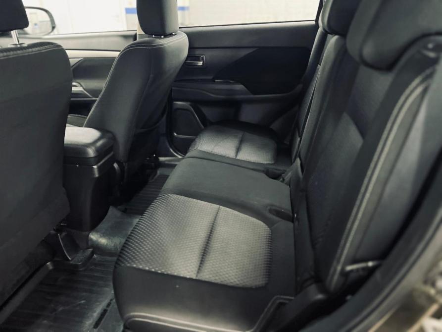Mitsubishi Outlander III Рестайлинг 2 Санкт-Петербург  - изображение 12