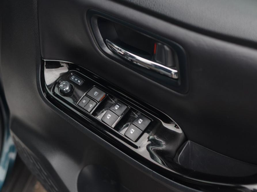 Toyota Noah III (R80) Рестайлинг Новосибирск  - изображение 16