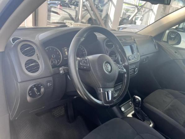 Volkswagen Tiguan I Рестайлинг с пробегом 2012 года, цена 1 241 000 рублей, 174000 км, внедорожник, Автокод Объявления