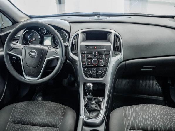 Opel Astra J Рестайлинг с пробегом 2013 года, цена 514 000 рублей, 221650 км, хэтчбек, Автокод Объявления