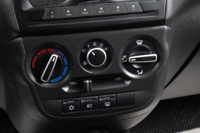 Lada (ВАЗ) Granta I Рестайлинг с пробегом 2019 года, цена 749 000 рублей, 175000 км, седан, Автокод Объявления
