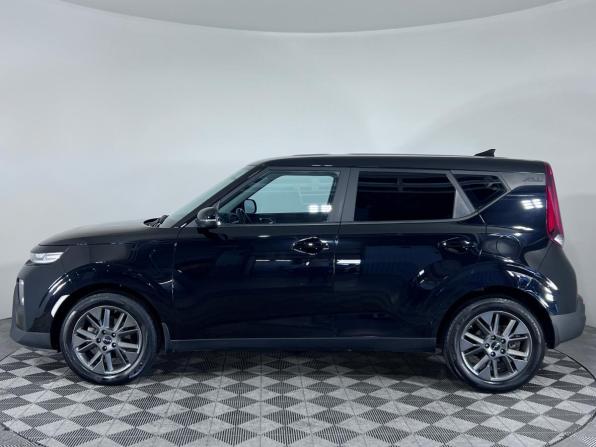 Kia Soul III с пробегом 2022 года, цена 1 995 000 рублей, 54359 км, хэтчбек, Автокод Объявления