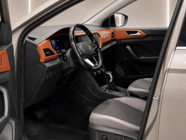 Volkswagen Taos I с пробегом 2021 года, цена 2 499 000 рублей, 51000 км, внедорожник, Автокод Объявления