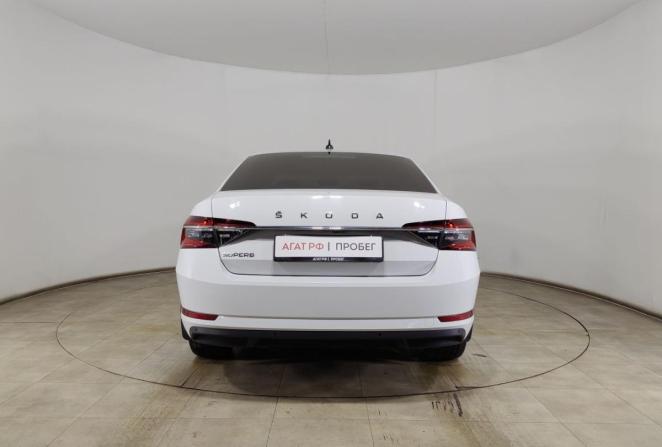 Skoda Superb III Рестайлинг с пробегом 2019 года, цена 2 830 000 рублей, 63000 км, лифтбек, Автокод Объявления