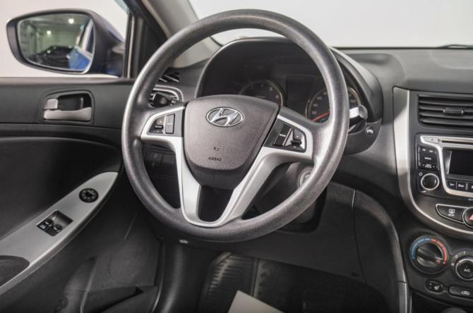 Hyundai Solaris I Рестайлинг с пробегом 2015 года, цена 1 069 000 рублей, 100200 км, седан, Автокод Объявления