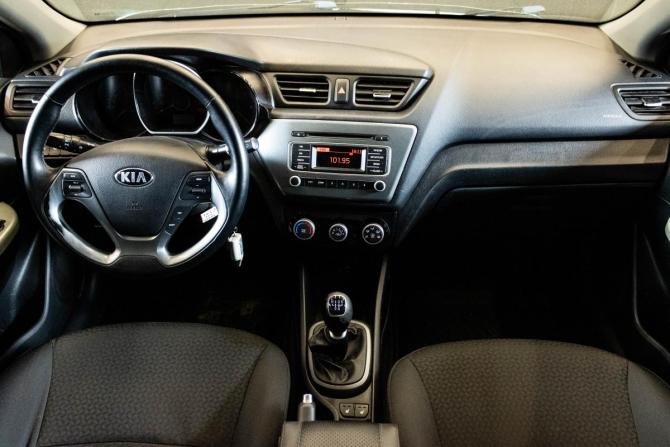 Kia Rio III Рестайлинг с пробегом 2015 года, цена 700 000 рублей, 170455 км, седан, Автокод Объявления
