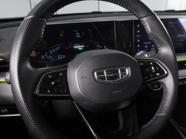 Geely Coolray I Рестайлинг с пробегом 2023 года, цена 2 099 000 рублей, 46821 км, внедорожник, Автокод Объявления