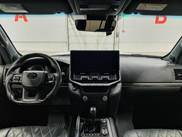 Toyota Land Cruiser 200 Series Рестайлинг 2 с пробегом 2016 года, цена 5 876 000 рублей, 161221 км, внедорожник, Автокод Объявления