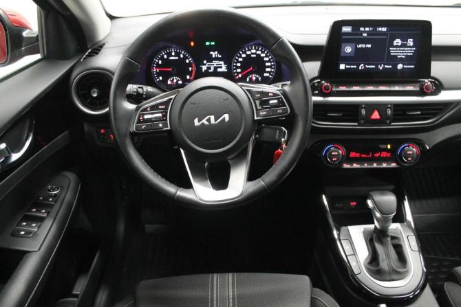 Kia Cerato IV Рестайлинг с пробегом 2022 года, цена 2 220 000 рублей, 15928 км, седан, Автокод Объявления