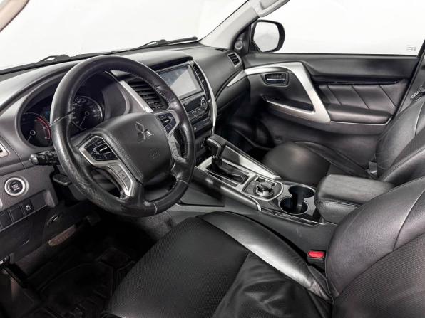 Mitsubishi Pajero Sport III с пробегом 2019 года, цена 2 590 000 рублей, 166767 км, внедорожник, Автокод Объявления