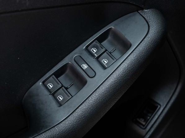Volkswagen Jetta VI Рестайлинг с пробегом 2015 года, цена 921 000 рублей, 139395 км, седан, Автокод Объявления