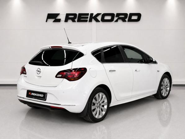 Opel Astra J с пробегом 2012 года, цена 809 000 рублей, 166675 км, хэтчбек, Автокод Объявления