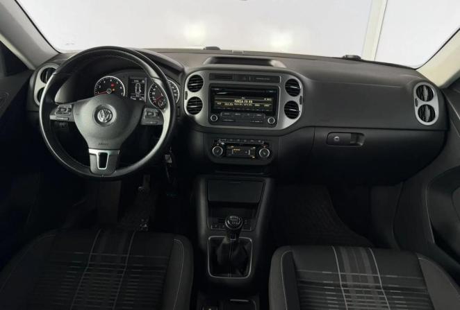 Volkswagen Tiguan I Рестайлинг с пробегом 2015 года, цена 1 595 000 рублей, 77576 км, внедорожник, Автокод Объявления