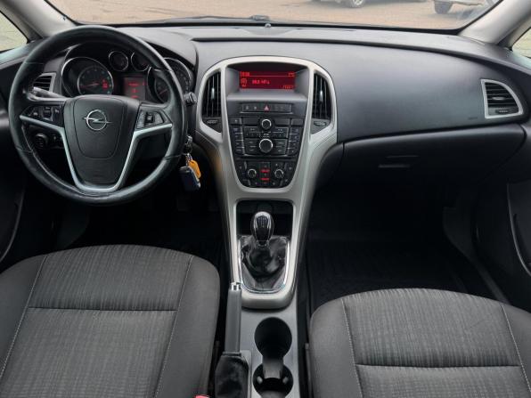 Opel Astra J с пробегом 2011 года, цена 515 000 рублей, 155278 км, хэтчбек, Автокод Объявления