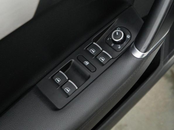 Volkswagen Passat B7 с пробегом 2012 года, цена 1 350 050 рублей, 153461 км, седан, Автокод Объявления