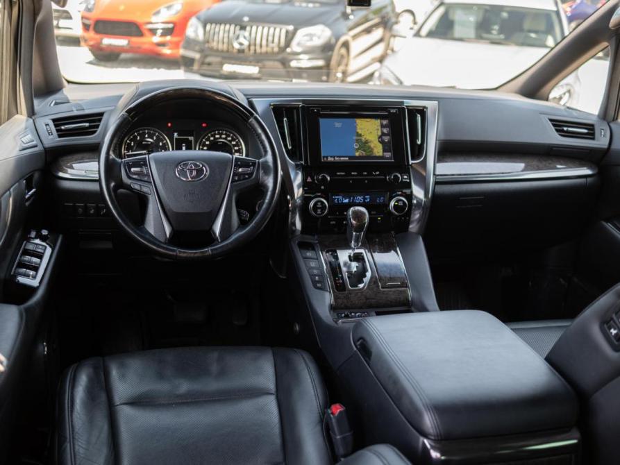 Toyota Alphard III Рестайлинг Сочи  - изображение 9
