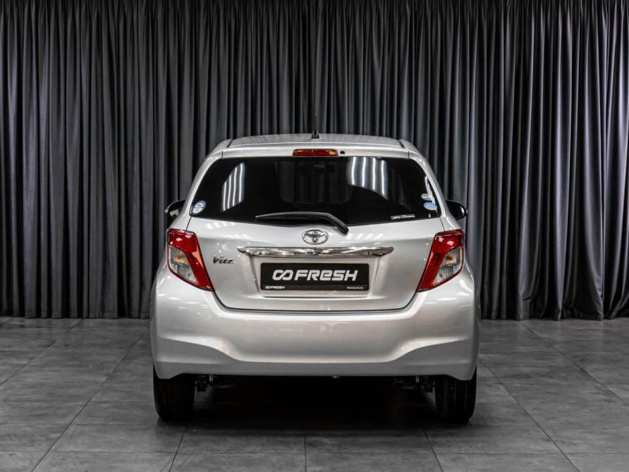 Toyota Vitz III (XP130) Тюмень  - изображение 4