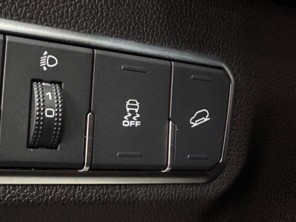 Haval M6 II с пробегом 2024 года, цена 1 725 000 рублей, 64055 км, внедорожник, Автокод Объявления