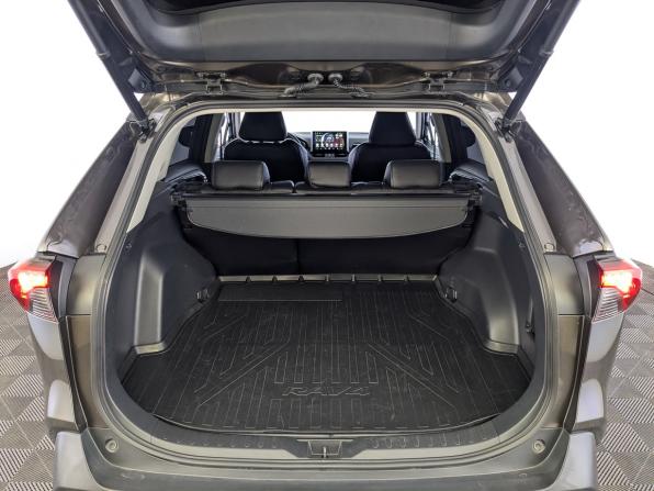 Toyota RAV4 V (XA50) с пробегом 2021 года, цена 3 396 575 рублей, 32915 км, внедорожник, Автокод Объявления
