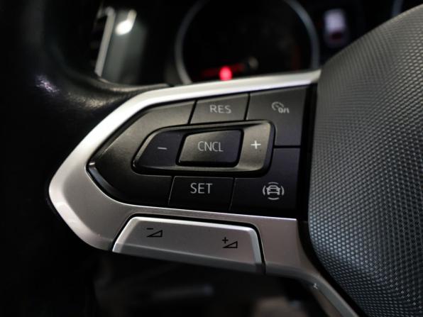 Volkswagen Tiguan II Рестайлинг с пробегом 2021 года, цена 2 230 000 рублей, 129490 км, внедорожник, Автокод Объявления
