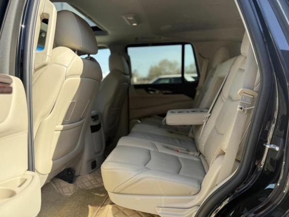 Cadillac Escalade IV с пробегом 2015 года, цена 4 390 000 рублей, 98001 км, внедорожник, Автокод Объявления
