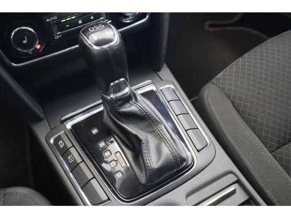Skoda Superb II Рестайлинг с пробегом 2014 года, цена 974 800 рублей, 288009 км, лифтбек, Автокод Объявления