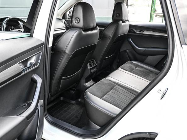 Skoda Karoq I с пробегом 2020 года, цена 2 329 000 рублей, 72412 км, внедорожник, Автокод Объявления