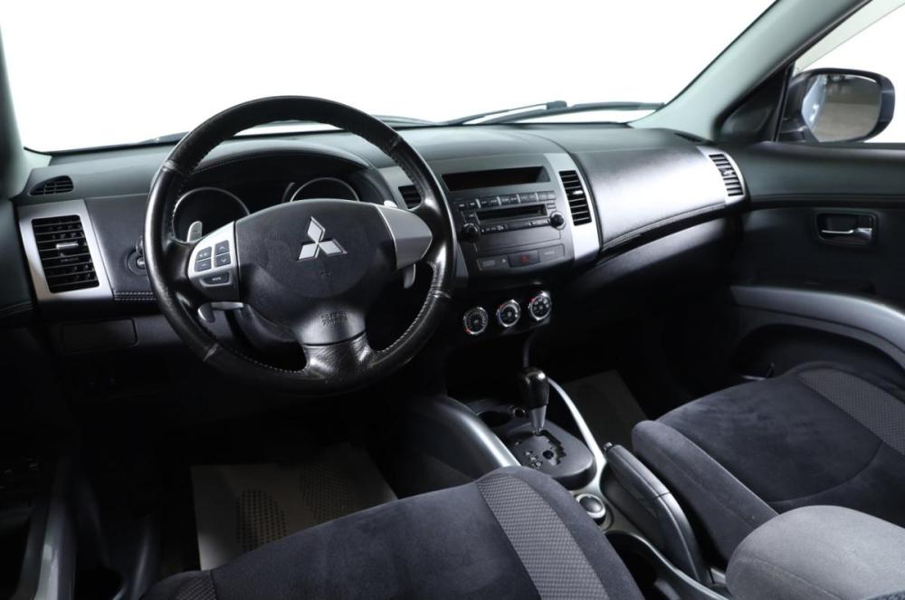 Mitsubishi Outlander II Рестайлинг Новосибирск  - изображение 8