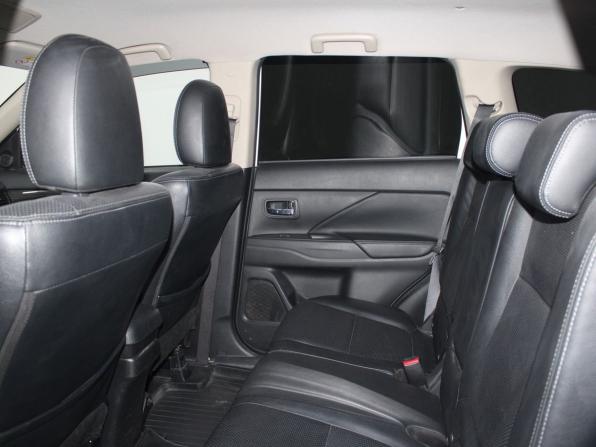 Mitsubishi Outlander III Рестайлинг 2 с пробегом 2015 года, цена 1 559 900 рублей, 223398 км, внедорожник, Автокод Объявления