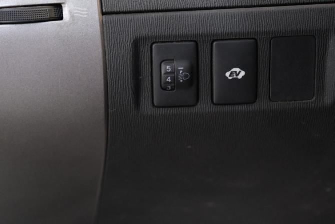 Toyota Prius II Рестайлинг (XW20) с пробегом 2008 года, цена 699 000 рублей, 335000 км, хэтчбек, Автокод Объявления
