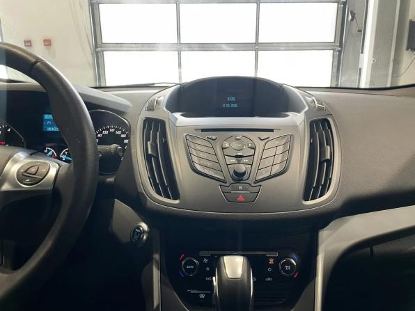 Ford Kuga II с пробегом 2016 года, цена 1 680 000 рублей, 83621 км, внедорожник, Автокод Объявления