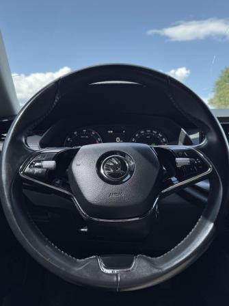 Skoda Octavia IV (A8) с пробегом 2021 года, цена 2 171 000 рублей, 130205 км, лифтбек, Автокод Объявления
