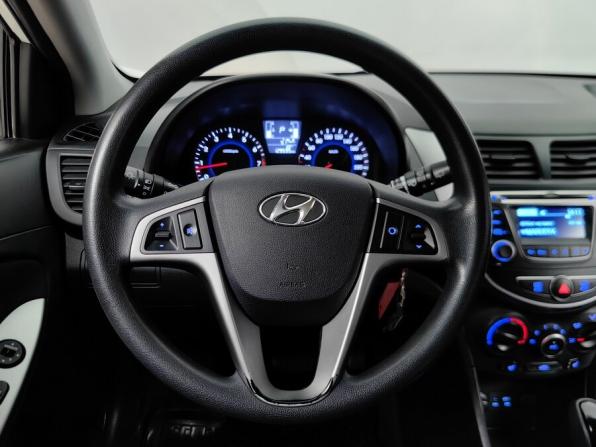 Hyundai Solaris I Рестайлинг с пробегом 2014 года, цена 985 000 рублей, 129595 км, хэтчбек, Автокод Объявления