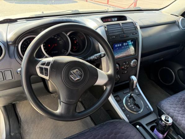 Suzuki Grand Vitara II с пробегом 2008 года, цена 797 000 рублей, 270000 км, внедорожник, Автокод Объявления
