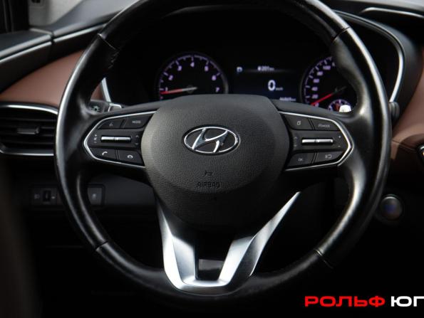 Hyundai Santa Fe IV Рестайлинг с пробегом 2021 года, цена 3 598 000 рублей, 46863 км, внедорожник, Автокод Объявления