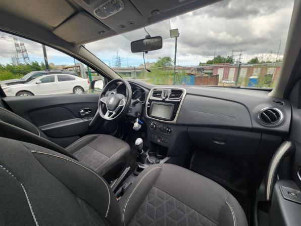 Renault Sandero II Рестайлинг с пробегом 2020 года, цена 1 169 000 рублей, 96000 км, хэтчбек, Автокод Объявления