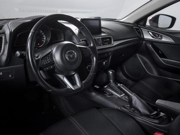 Mazda 3 III (BM) Рестайлинг с пробегом 2018 года, цена 1 690 000 рублей, 77752 км, седан, Автокод Объявления