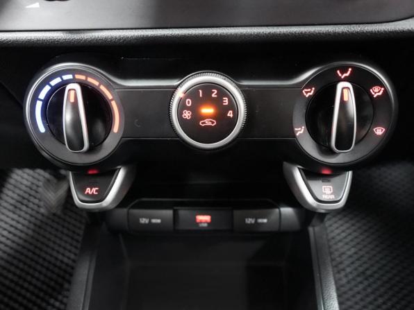 Kia Rio IV Рестайлинг с пробегом 2020 года, цена 1 484 000 рублей, 116780 км, седан, Автокод Объявления
