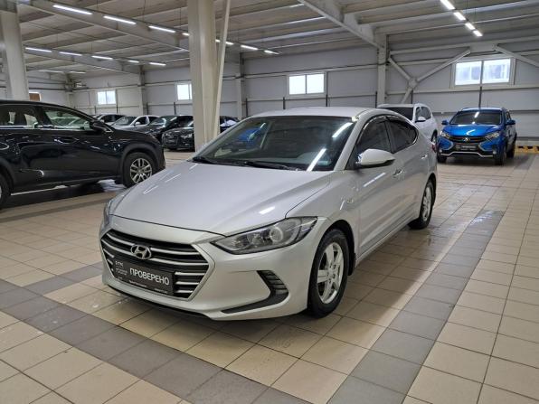 Hyundai Elantra VI (AD) с пробегом 2016 года, цена 1 095 000 рублей, 212227 км, седан, Автокод Объявления