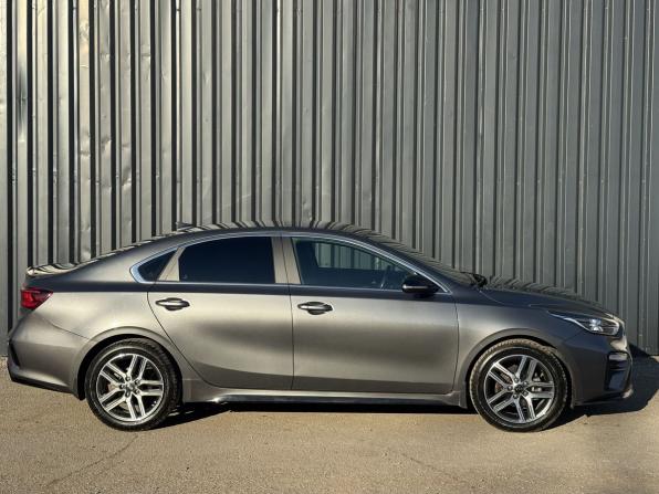 Kia Cerato IV с пробегом 2021 года, цена 2 290 000 рублей, 57300 км, седан, Автокод Объявления