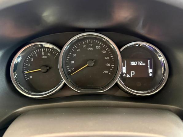 Renault Logan II Рестайлинг с пробегом 2019 года, цена 899 000 рублей, 70000 км, седан, Автокод Объявления