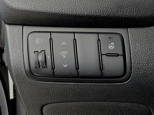 Kia Ceed II Рестайлинг с пробегом 2017 года, цена 1 090 000 рублей, 201508 км, универсал, Автокод Объявления