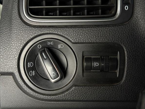 Volkswagen Polo V с пробегом 2014 года, цена 789 000 рублей, 222345 км, седан, Автокод Объявления