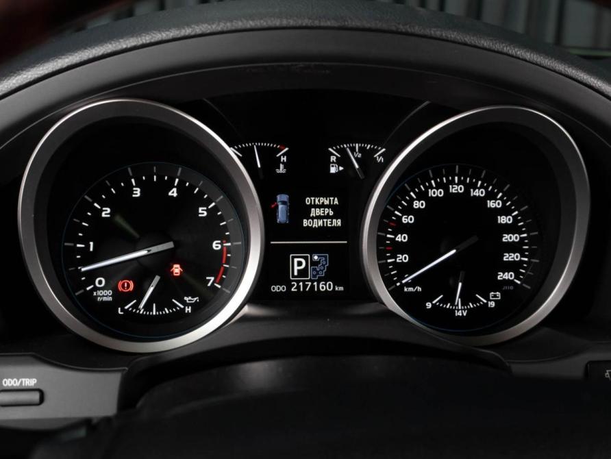 Toyota Land Cruiser 200 Series Рестайлинг 1 Тюмень  - изображение 16