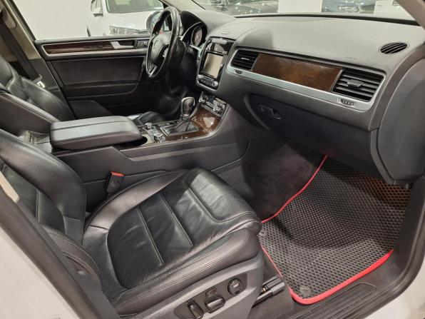 Volkswagen Touareg II с пробегом 2014 года, цена 1 950 000 рублей, 236609 км, внедорожник, Автокод Объявления